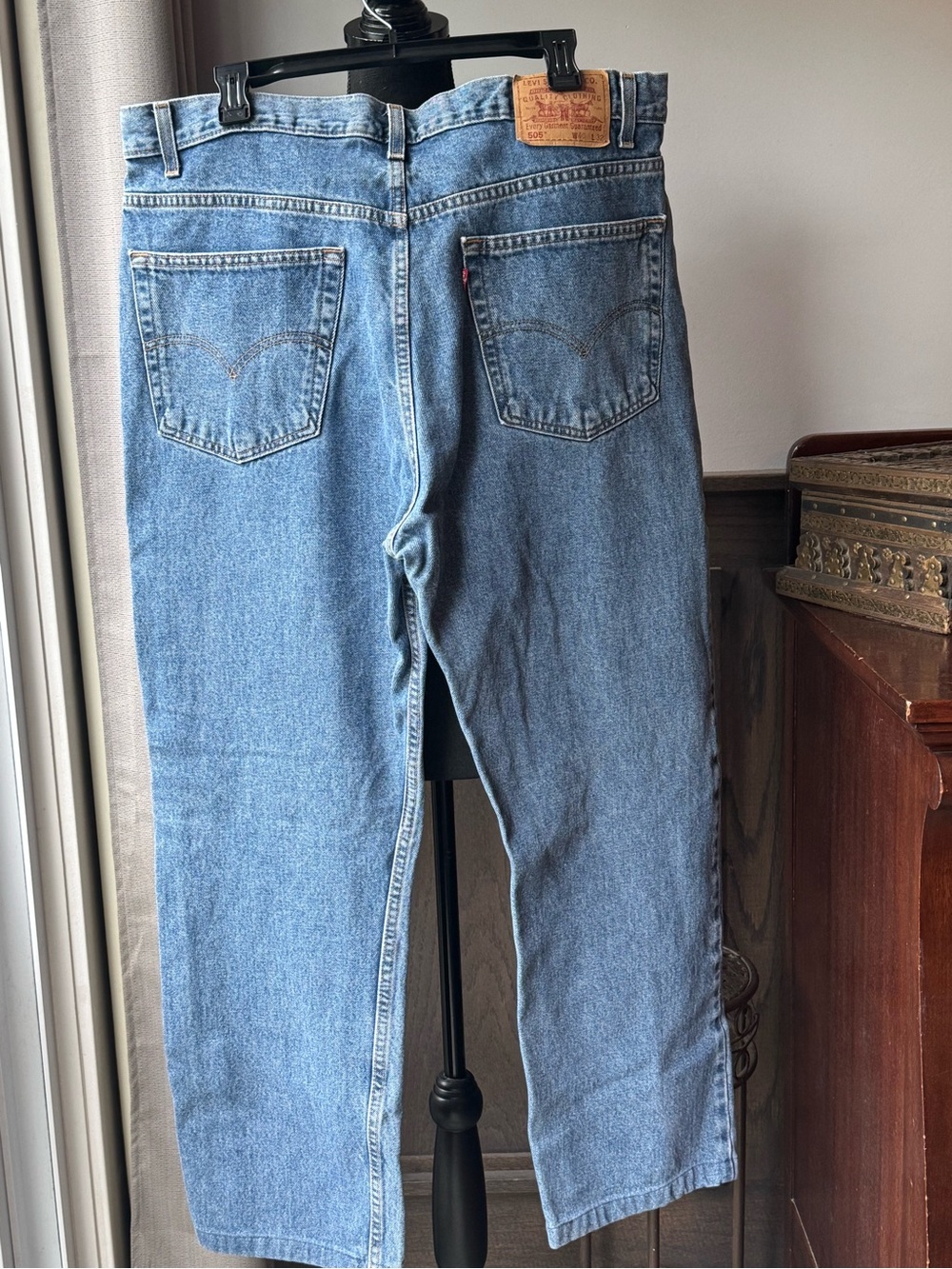 Levi’s vintage Y2K 2001 505 regular fit jeans 40x32 excellent condition. - Picture 2 of 7
